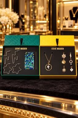 Steve Madden Jewelry Lot 2 Gift Sets Star Earrings Bracelet 7 Charm Necklace NIB